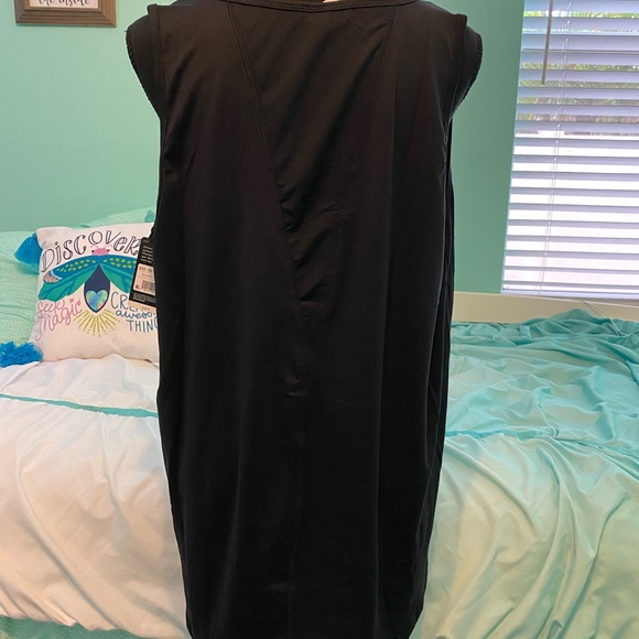 Will run for Rose workout tank - Picture 3 of 3